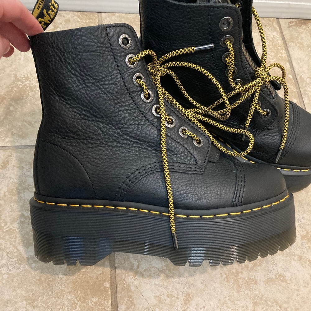 Dr. Marten Sinclair Max Pisa Leather Platform Boot